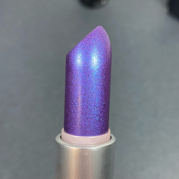 MAC Cosmetics Metallic Lipstick Royal Hour - Picture 4 of 6